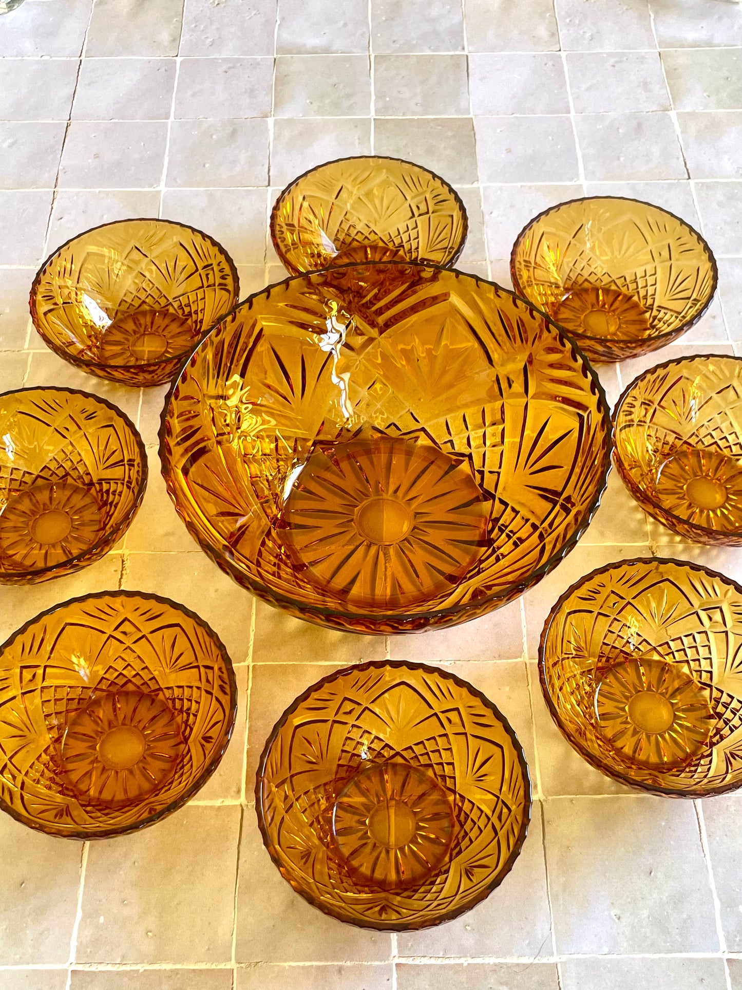 Luminarc "Comète" salad bowl and 8 bowls