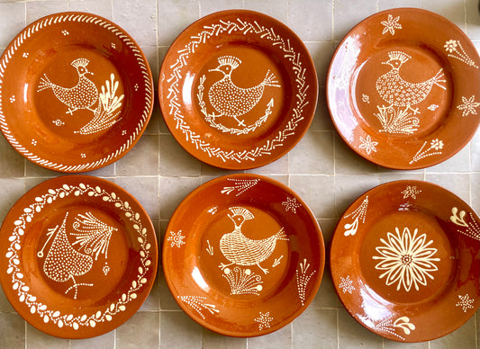 6 assiettes en argile portugaise décorées à la main