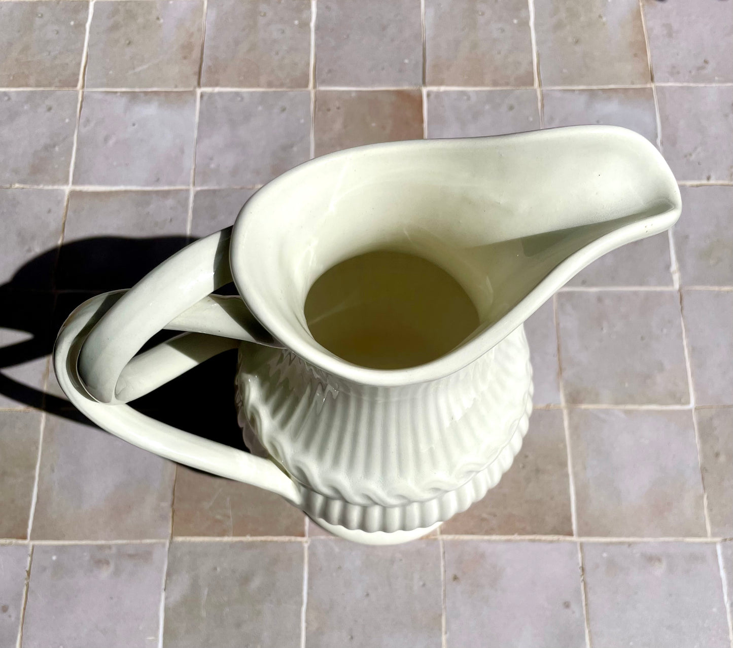 Carafe in cream white Gien