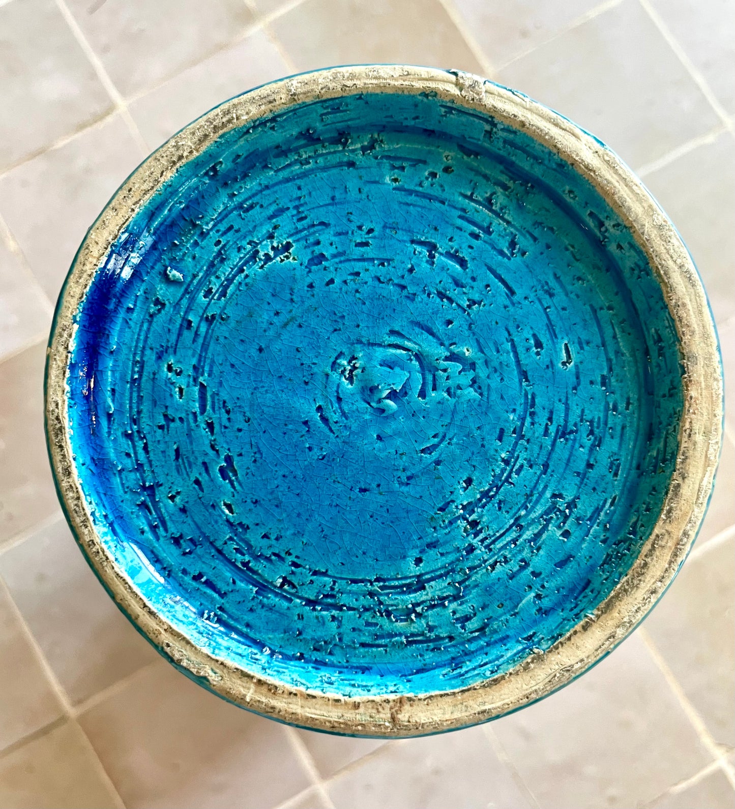 Rimini blue vase in Bitossi glazed ceramic.