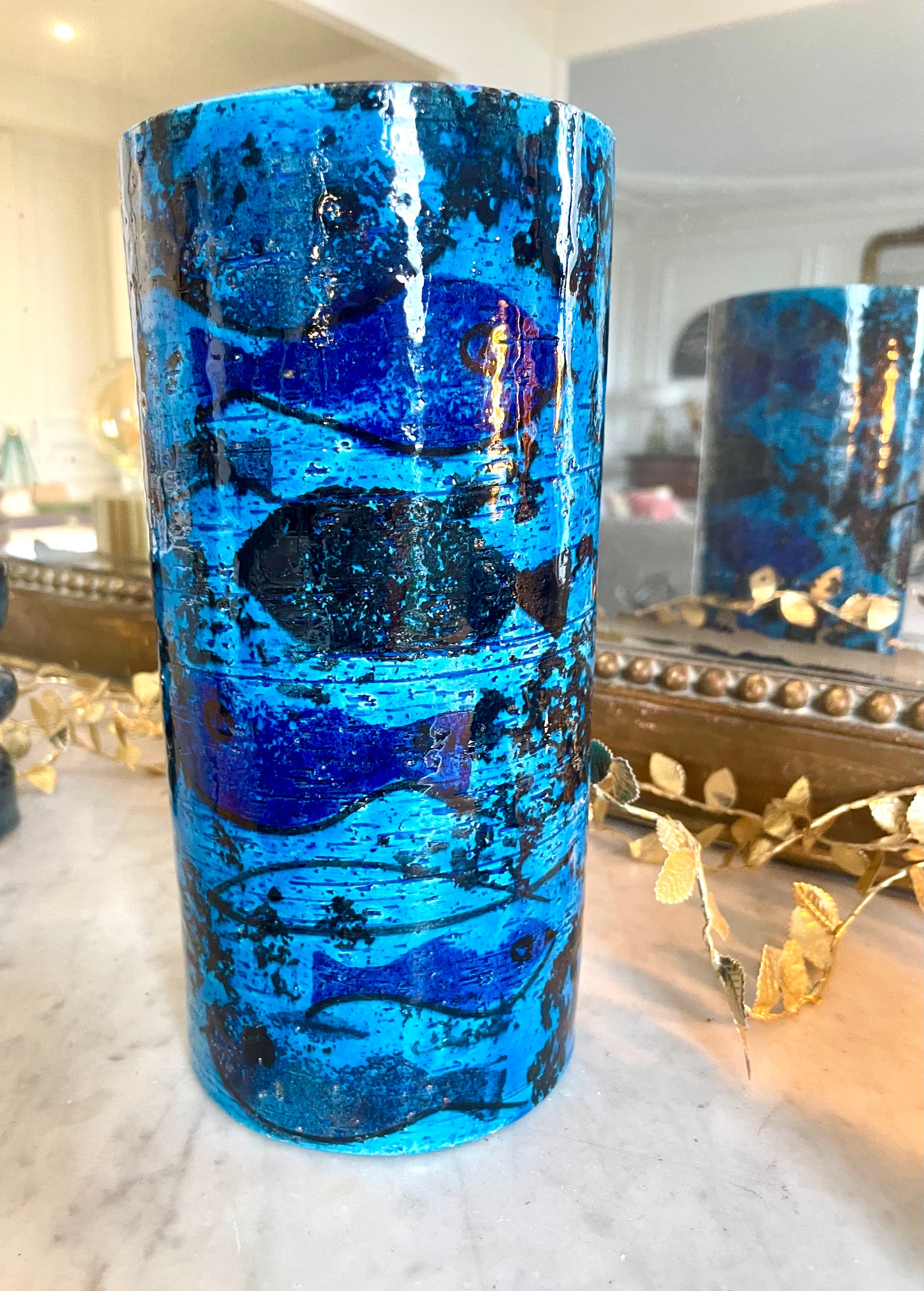 Rimini blue vase in Bitossi glazed ceramic.
