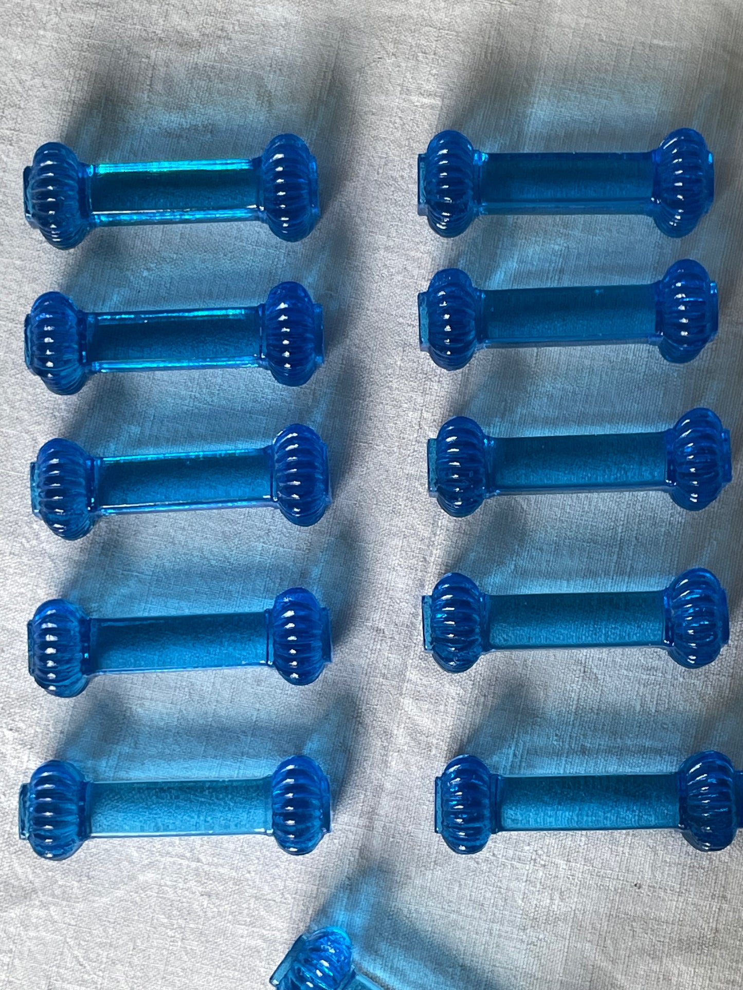 11 glass knife holders